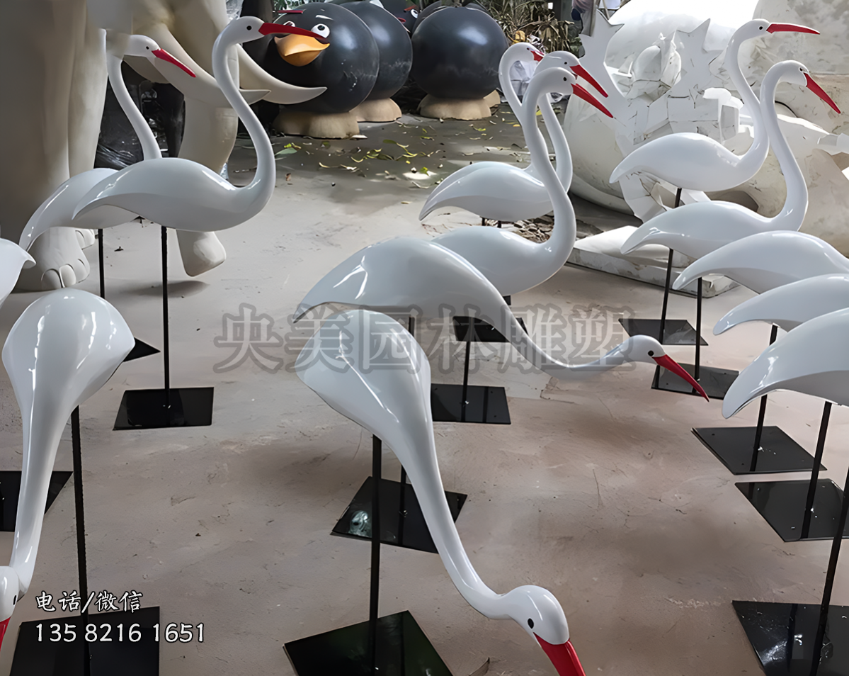玻璃鋼抽象仙鶴藝術(shù)擺件