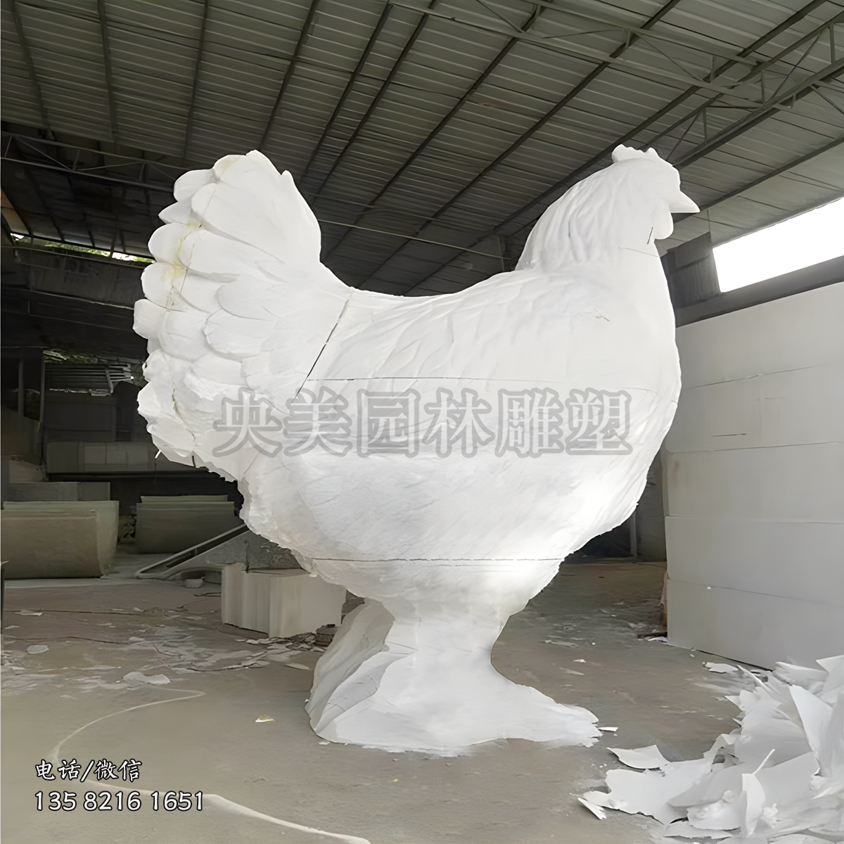 大型玻璃鋼仿真母雞雕塑