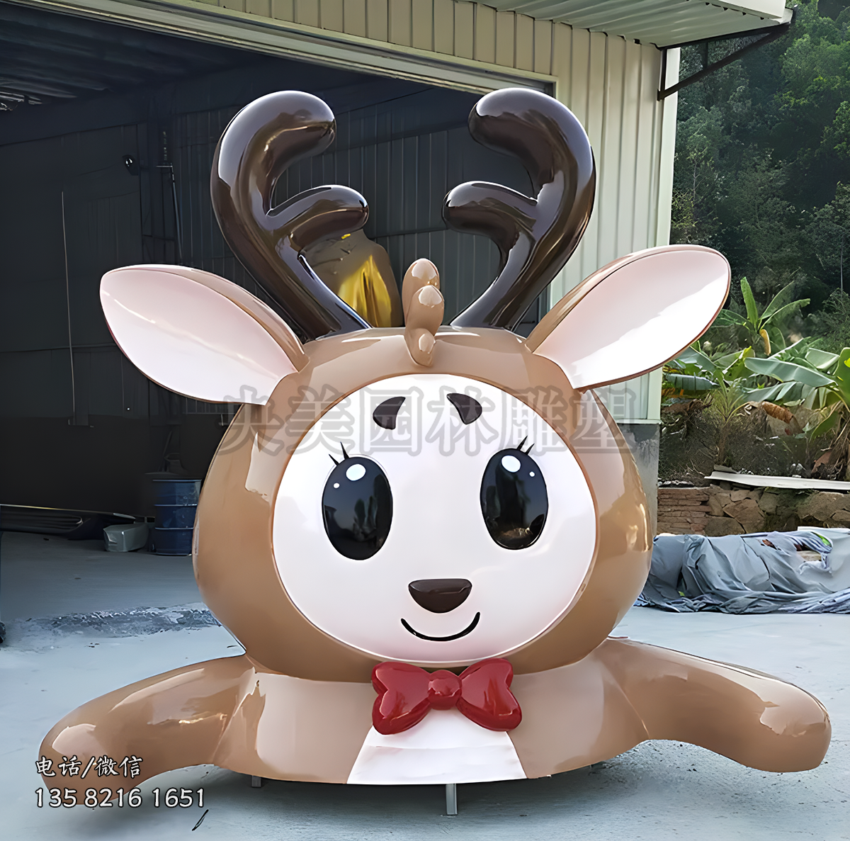 人立卡通鹿頭部雕塑