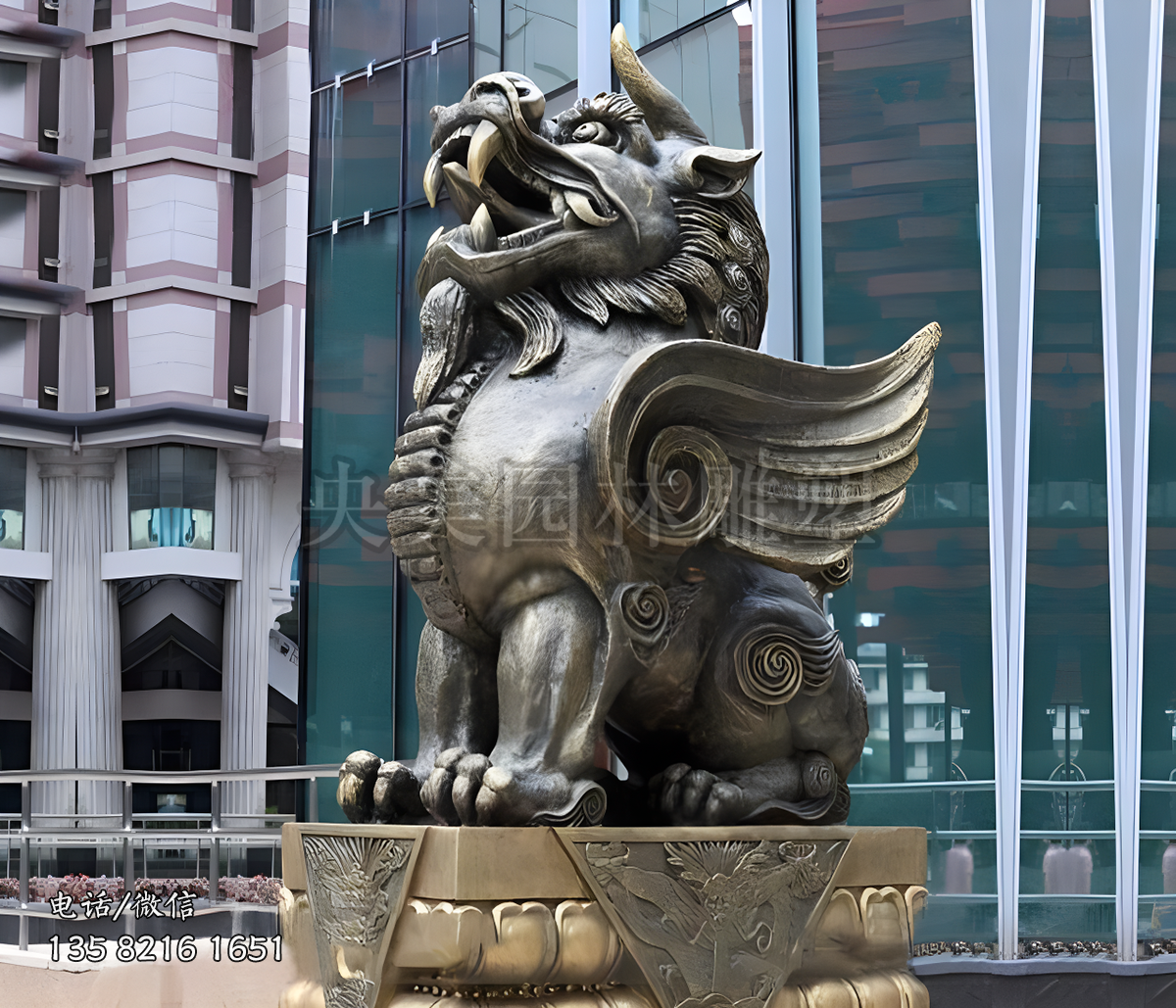 坐姿昂首鑄銅貔貅雕塑