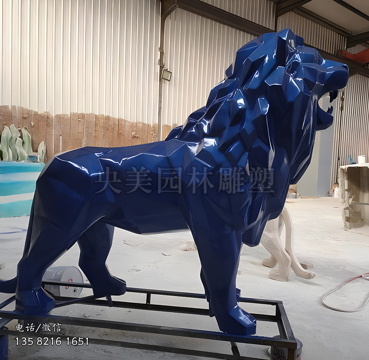 幾何塊面不銹鋼噴漆獅子雕塑