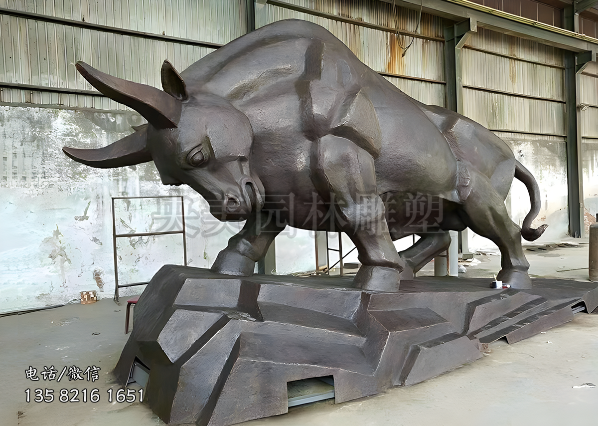 鍛銅開荒牛景觀雕塑
