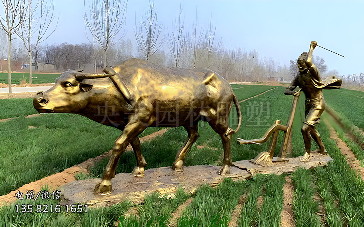 玻璃鋼銅色耕地牛雕塑