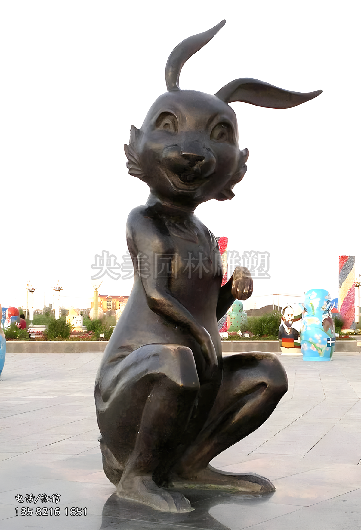 鑄銅擬人化兔子雕塑