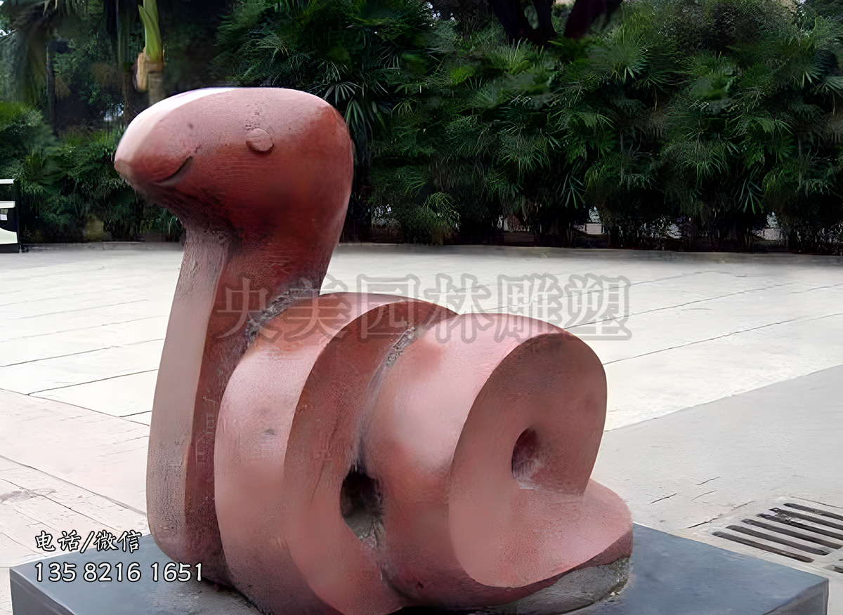 創(chuàng)意生肖動(dòng)物雕塑之巳蛇石雕