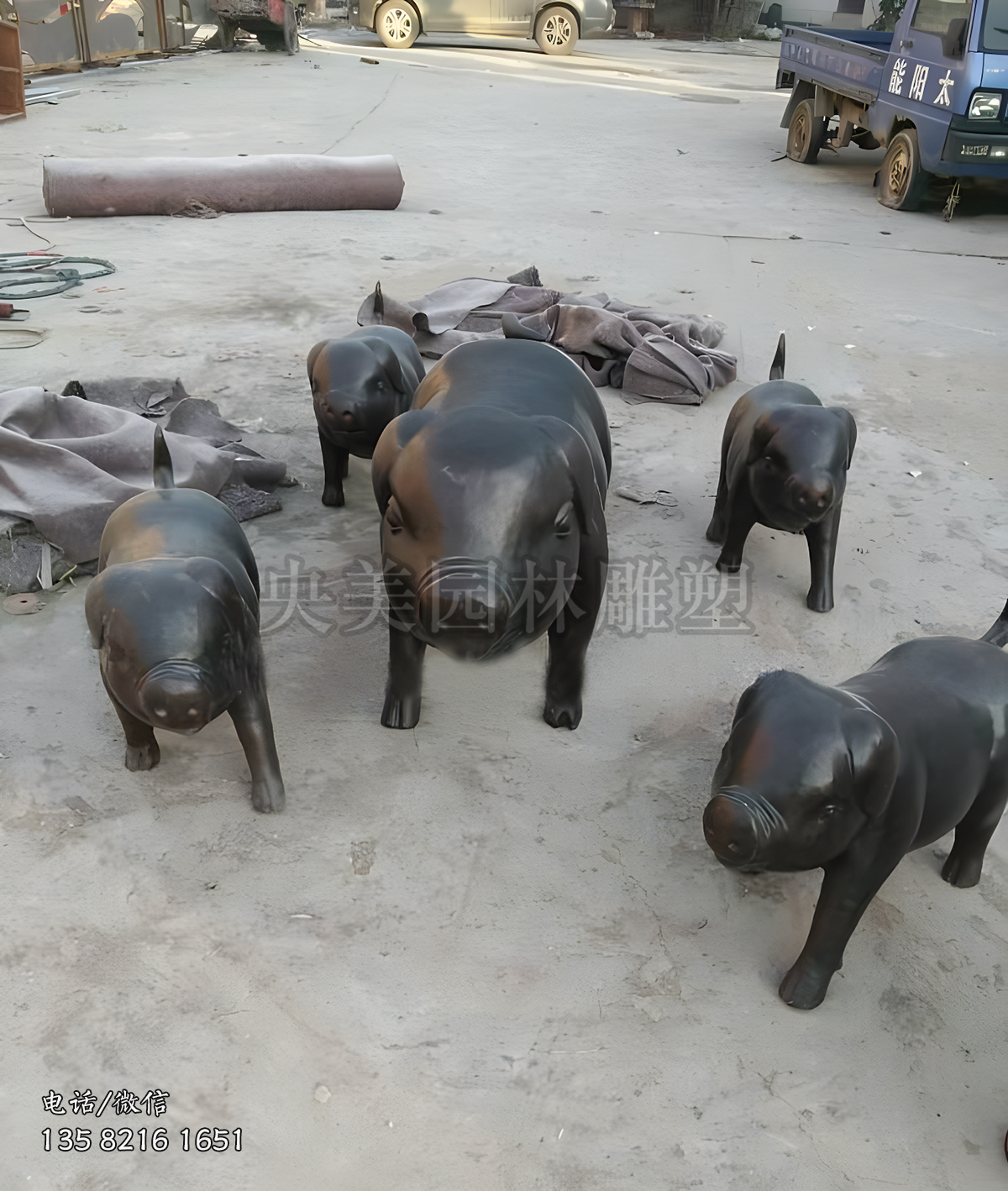 玻璃鋼仿銅豬雕塑