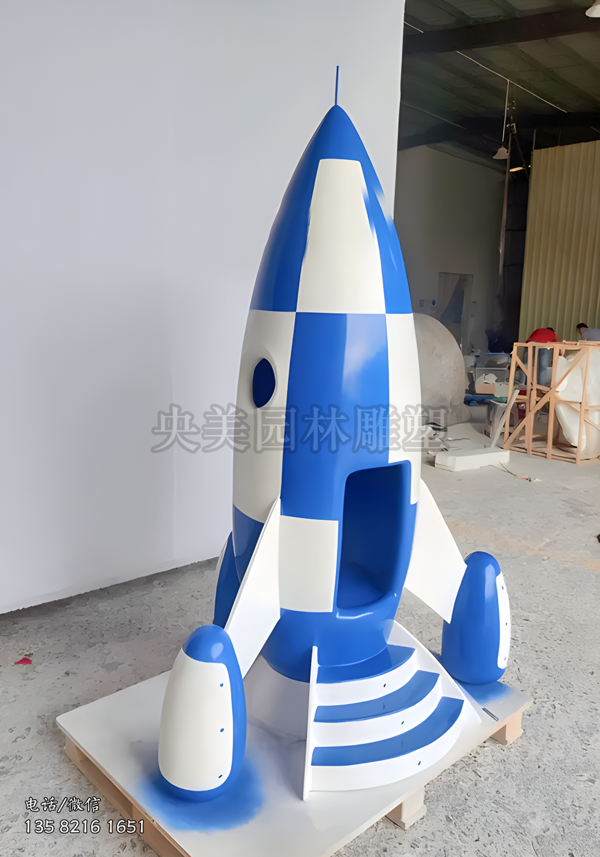 卡通火箭玻璃鋼雕塑