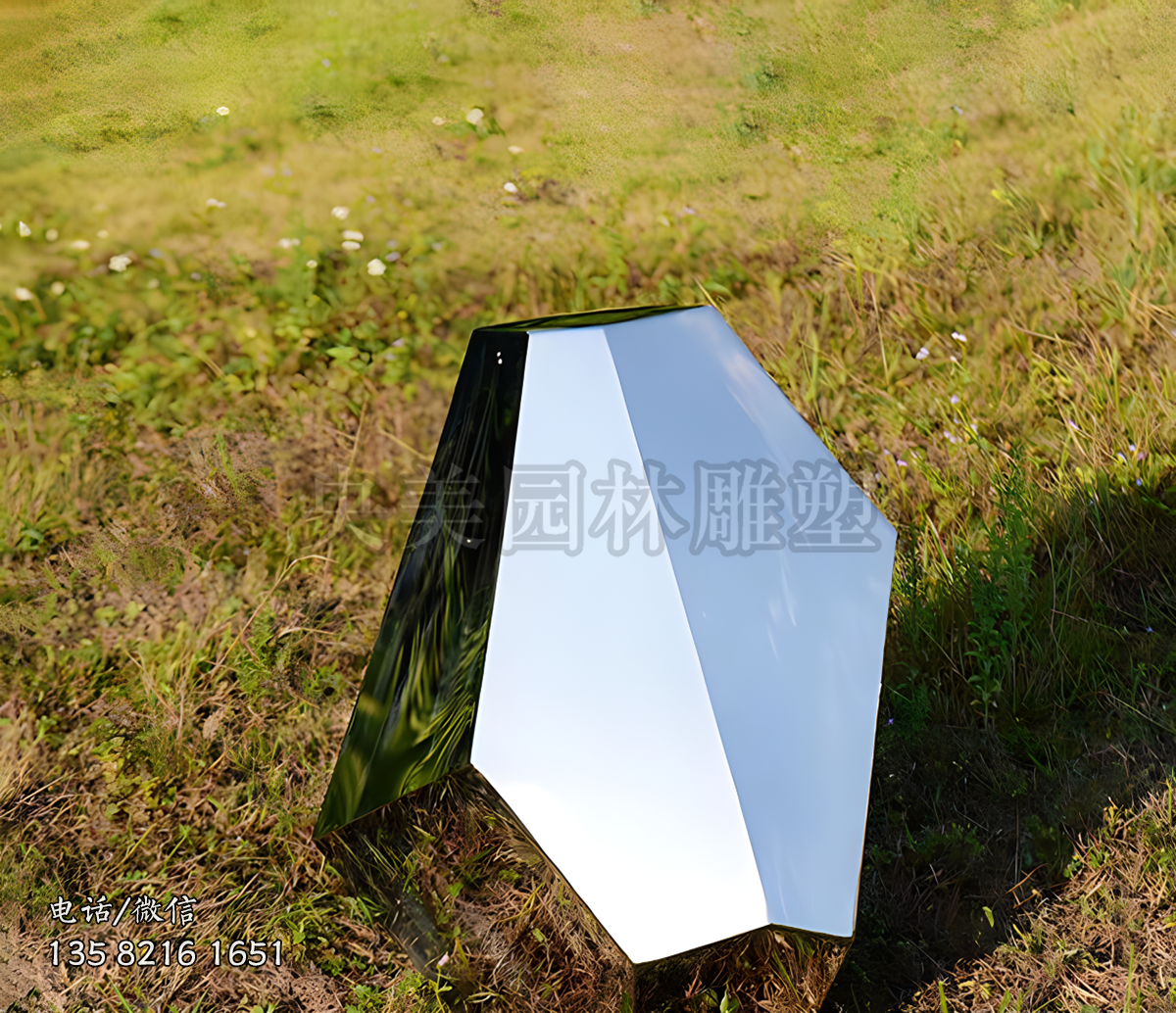 石頭雕塑-園林景區(qū)擺放一個(gè)不銹鋼鏡面不銹鋼石頭雕塑