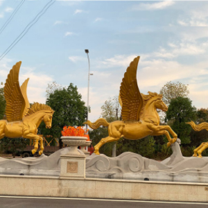 漆金飛馬 玻璃鋼