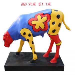 玻璃鋼彩繪牛